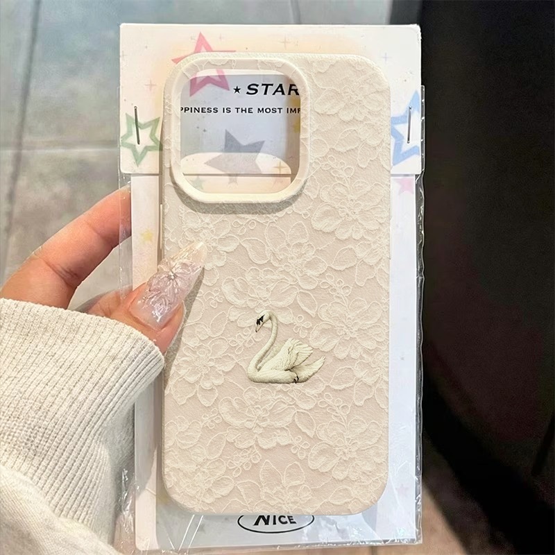 레이스 스완 패턴 리치 텍스처 폰 케이스 (아이폰 17 - Apple Iphone 16 리뷰 및 가격
